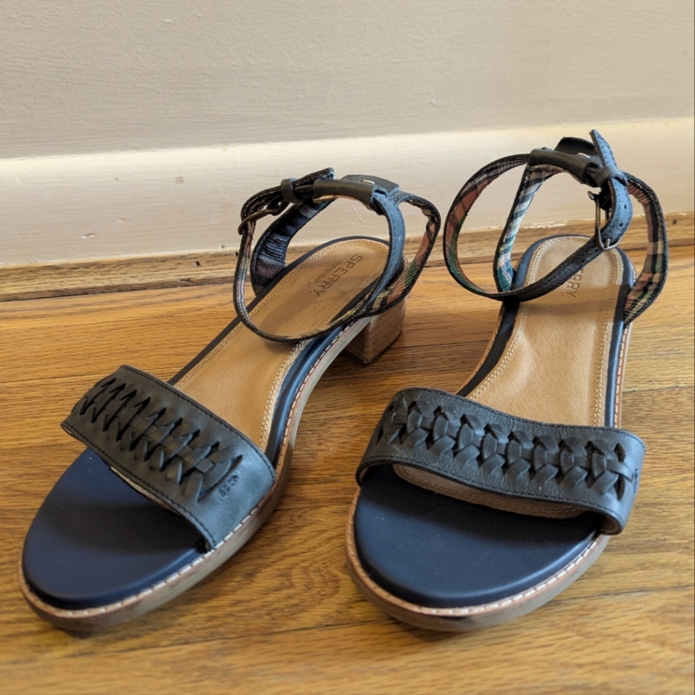 Sperry Top Sider Size 8.5 Black Woven Strap Sandals